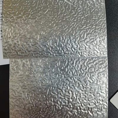 Legierung 3105 H26 Temperature Grade 26 Gauge Dicke weiße Farbe Stuck geprägte Aluminiumfolie für Bau Außenverkleidung verwendet