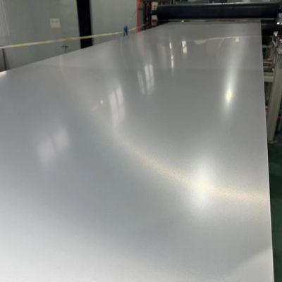 PE / PVDF / SMP Farbbeschichtete Aluminium-Spule für Rollerläden Tür 1.00mm Dicke