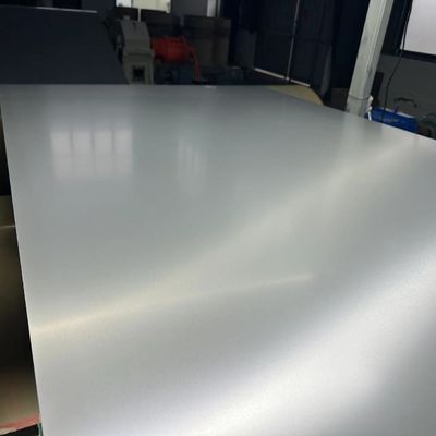 Legierung 3105 H34 Temperature 0,43 mm Dicke Ral Farbbeschichtete Aluminiumbleche für Gebäude Außenplatten