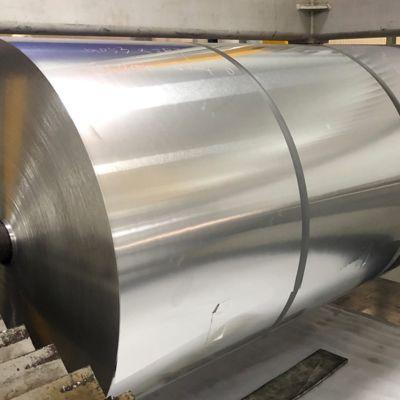 Legierung 3105 0,2 mm vorgefärbte Aluminium-Spule für Dessert-Display-Tray-Fasten