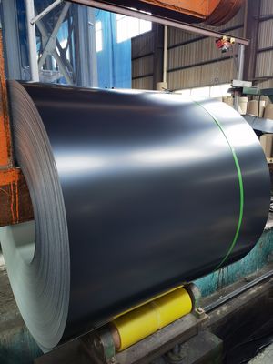 Alloy3105 0,26 mm Dicke, 128 mm breit, kratzfeste Farbe, vorlackierter Aluminiumstreifen für die Herstellung von Rolltorvorhängen