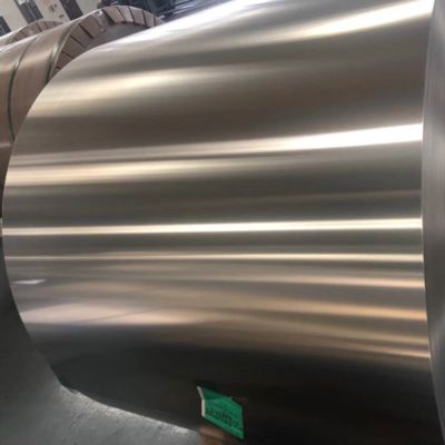 Aluminiumspule aus Aluminiumlegierung 8011 (0,4–0,6 mm, anpassbare Breite, PE-Korrosionsschutzoberfläche) für wasserdichte Dachauskleidung