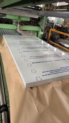 0,080" Dicke, 36 Zoll breit, Legierung 3105 Kynar PVDF, mattgrau, RAL 7046, vorlackierte Aluminiumspule für die Herstellung von Aluminium-Dachblechen